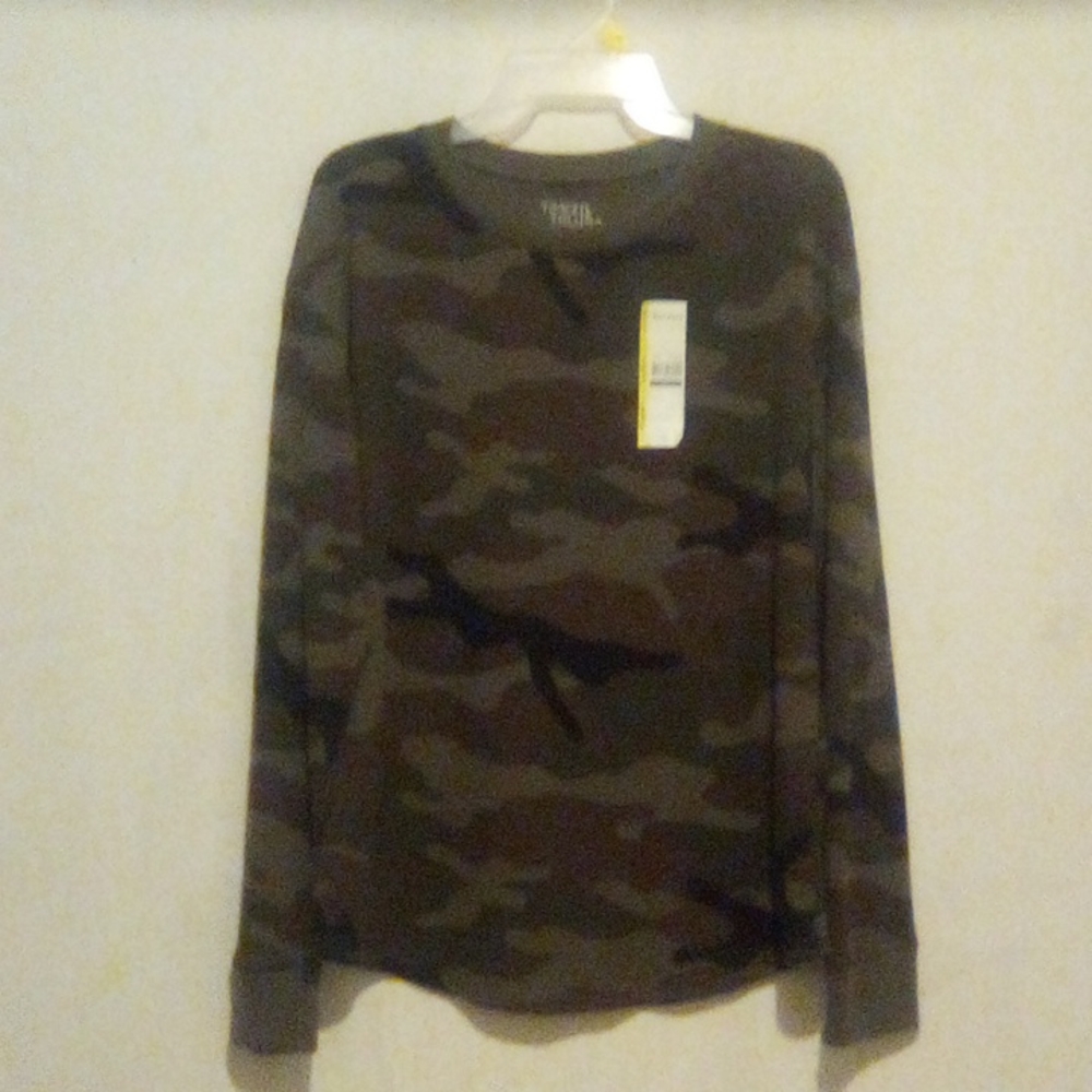 Camo Top💚🤎🖤